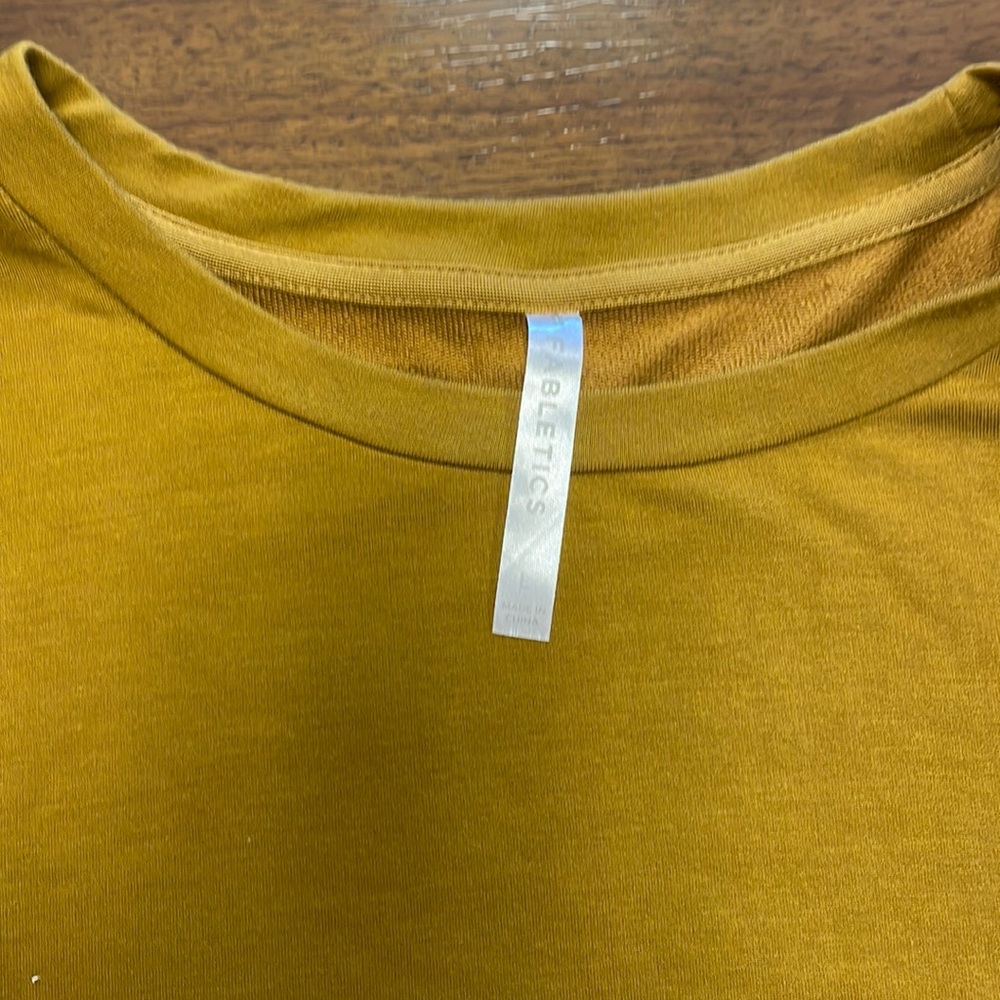Fabletics oversized long sleeve T- NOT sweatshirt- like a T shirt